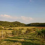Monoslow - Wine, Dine & Rest