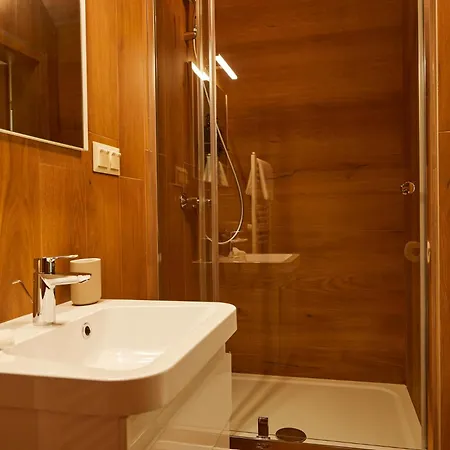 Monoslow - Wine, Dine & Rest Bed & Breakfast 3*
