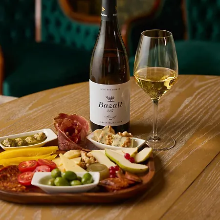 Icce Borbirtok - Wine, Dine & Rest Oda ve Kahvaltı 3*