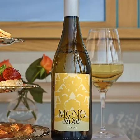 Monoslow - Wine, Dine & Rest 3*