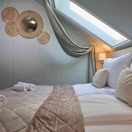 Monoslow - Wine, Dine & Rest Bed & Breakfast Monoszlo