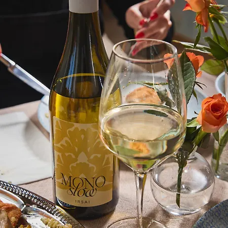 Monoslow - Wine, Dine & Rest Monoszlo