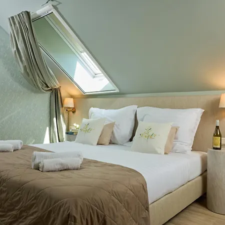 Monoslow - Wine, Dine & Rest Bed and Breakfast