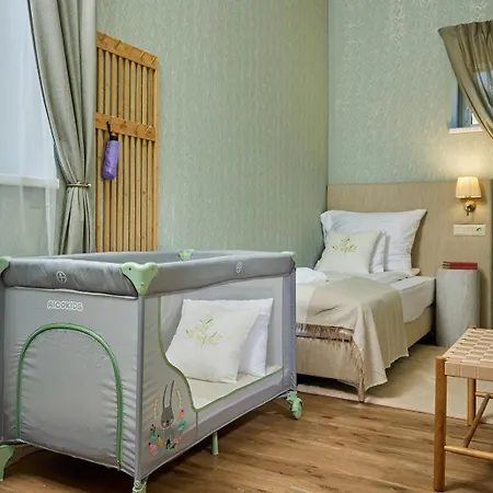 Monoslow - Wine, Dine & Rest Bed & Breakfast Monoszlo